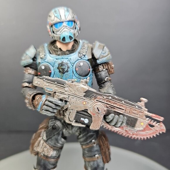 Neca Gears Of War 2 COG Soldier 7" Action Figure With Rifle - Picture 2 of 15